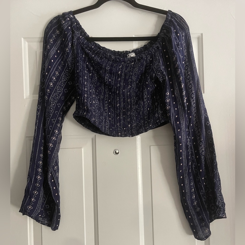Brand new Sadie and Sage Cropped Shirt
